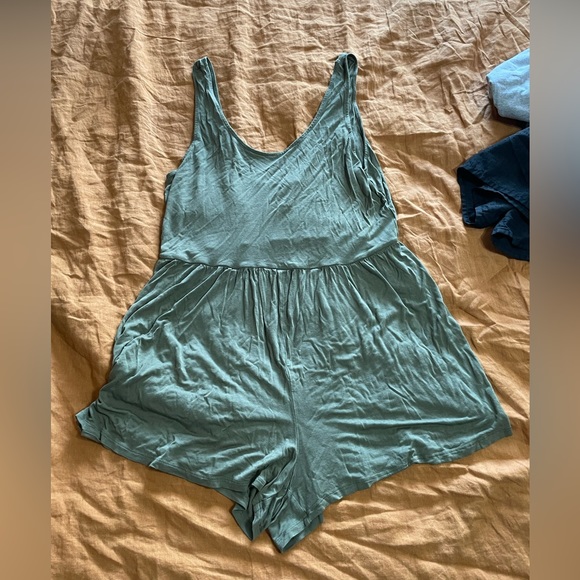 Divided Pants - H&M Divided green romper